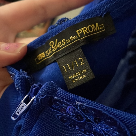 Beautiful Prom Dress - Picture 7 of 7